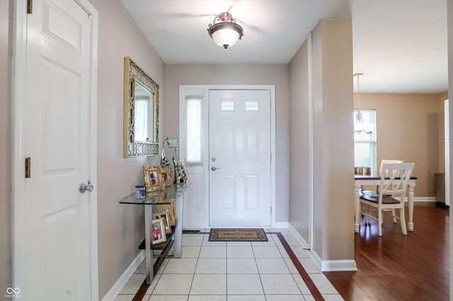 711 N Scott Drive, Greenwood, IN 46142