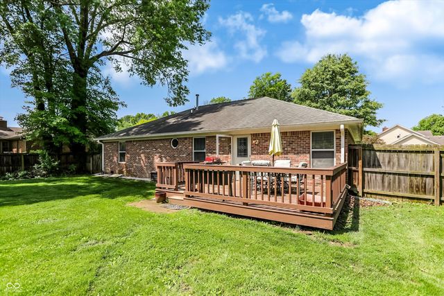 711 N Scott Drive, Greenwood, IN 46142