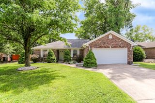 711 N Scott Drive, Greenwood, IN 46142