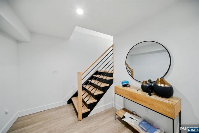 90 Columbus Drive, Tenafly, NJ 07670