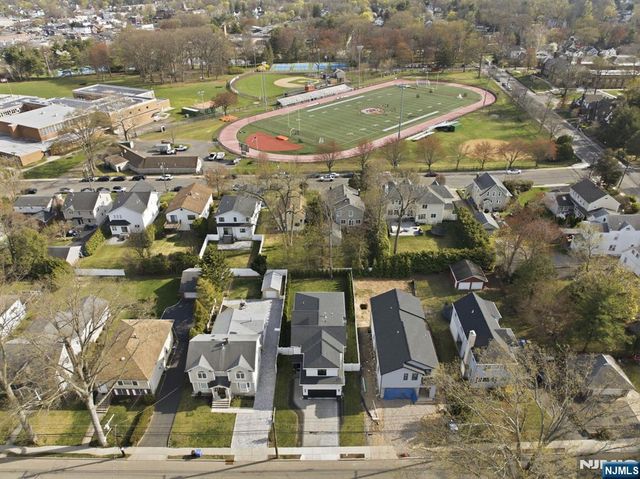 90 Columbus Drive, Tenafly, NJ 07670