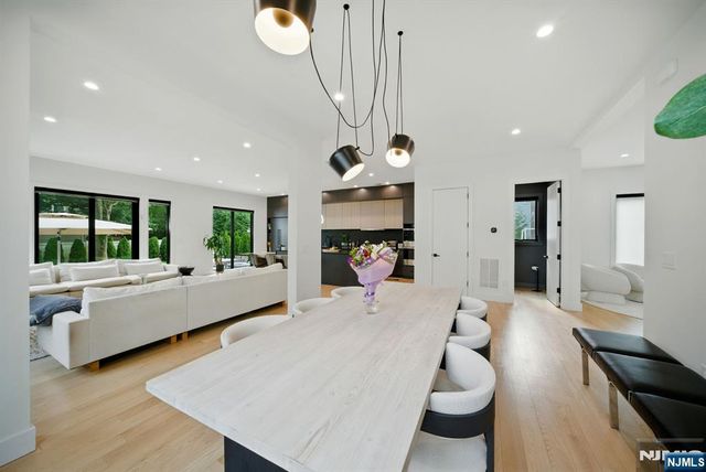 90 Columbus Drive, Tenafly, NJ 07670