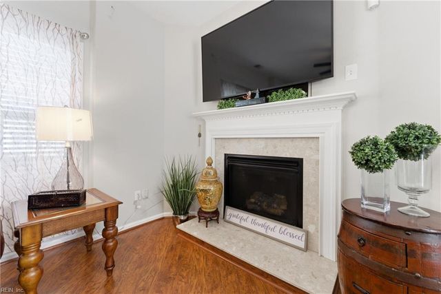1712 Schooner Strait CT, Virginia Beach, VA 23453
