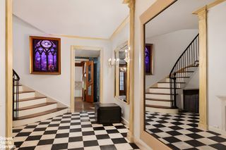 52 E 69TH Street, New York City, NY 10021