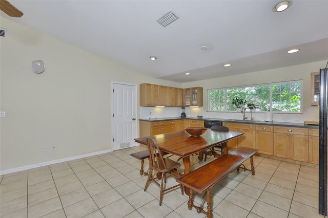 7508 4TH AVENUE N, St Petersburg, FL 33710