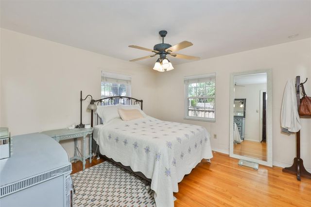 7508 4TH AVENUE N, St Petersburg, FL 33710