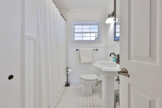 7508 4TH AVENUE N, St Petersburg, FL 33710