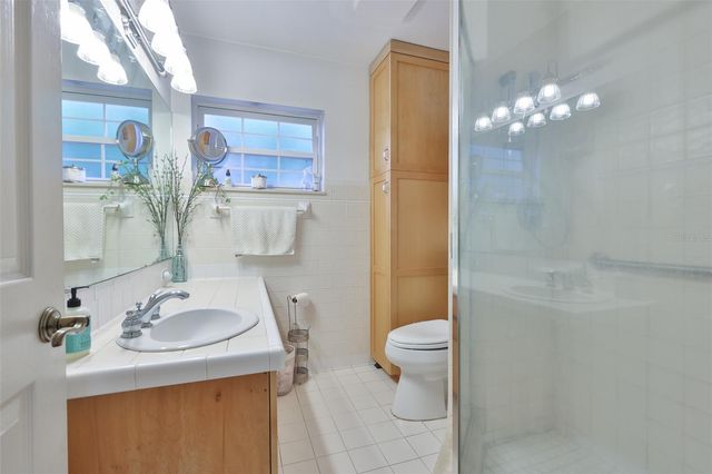 7508 4TH AVENUE N, St Petersburg, FL 33710