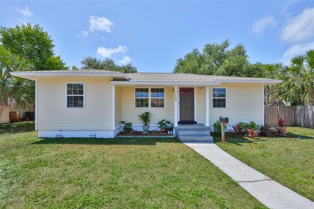 7508 4TH AVENUE N, St Petersburg, FL 33710
