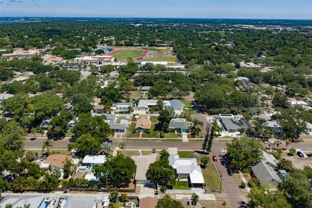 7508 4TH AVENUE N, St Petersburg, FL 33710