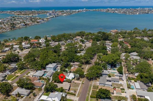 7508 4TH AVENUE N, St Petersburg, FL 33710