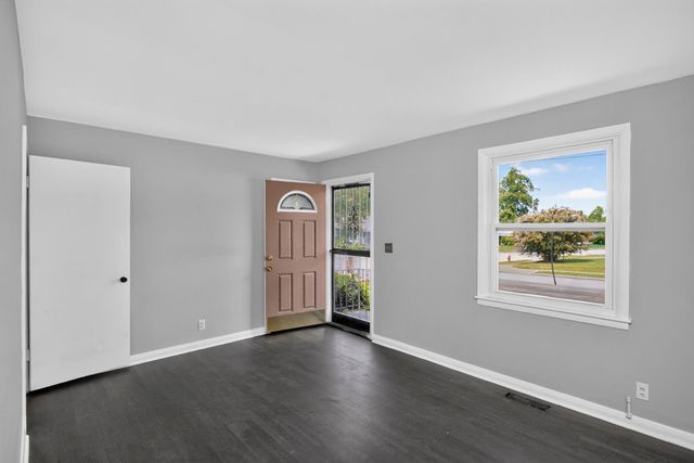 2423 Underwood St, Nashville, TN 37208