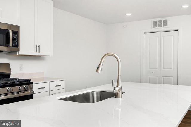 2301 JACOB FRANCIS, Titusville, NJ 08560