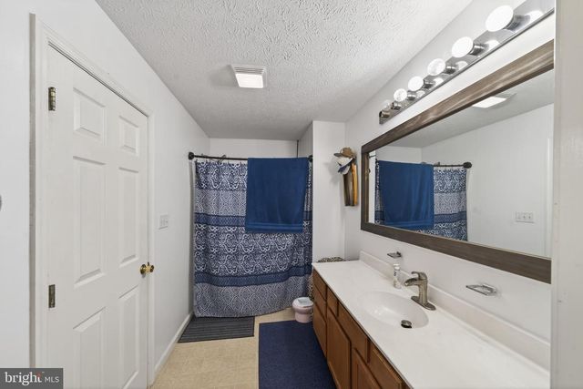 30 IVES ST, Martinsburg, WV 25405