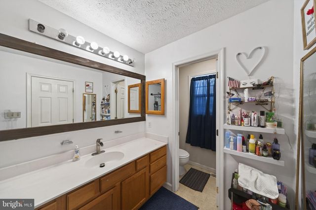 30 IVES ST, Martinsburg, WV 25405