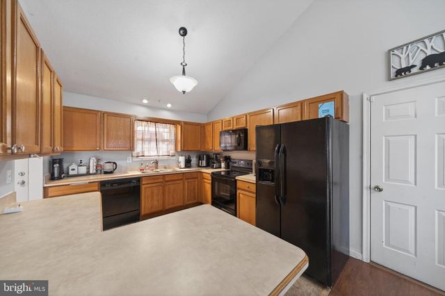 30 IVES ST, Martinsburg, WV 25405