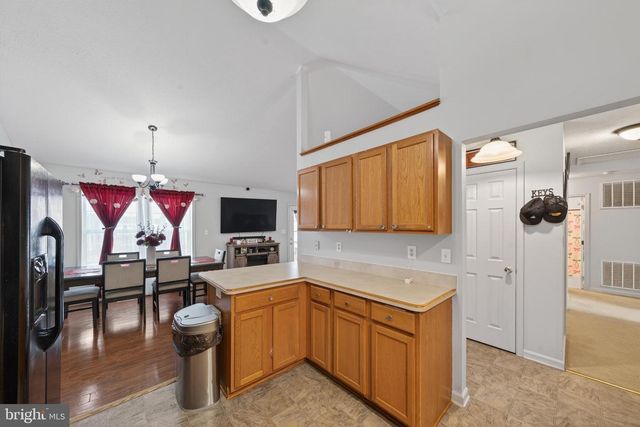 30 IVES ST, Martinsburg, WV 25405