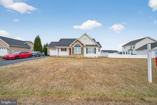 30 IVES ST, Martinsburg, WV 25405