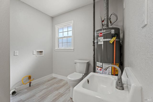 409 Luce Ave, Ukiah, CA 95482