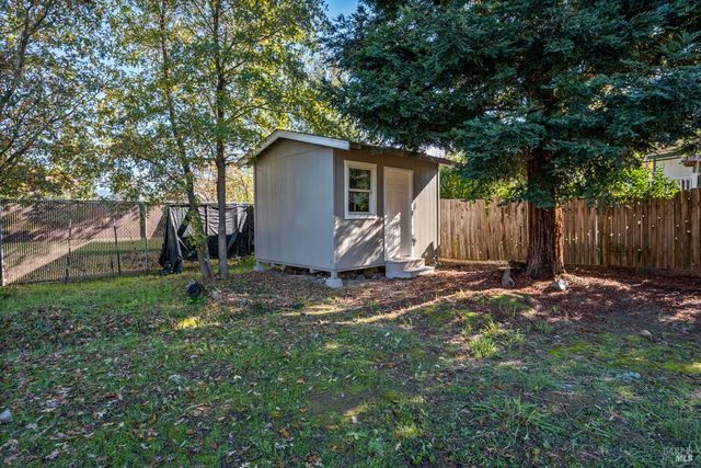 409 Luce Ave, Ukiah, CA 95482