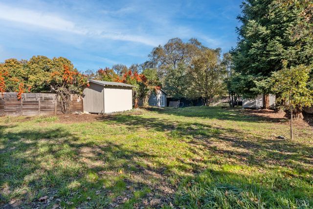 409 Luce Ave, Ukiah, CA 95482