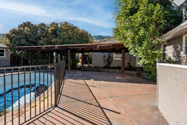 409 Luce Ave, Ukiah, CA 95482