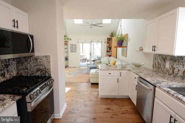 1401 BEVERLY DR, Quakertown, PA 18951