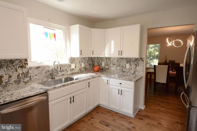 1401 BEVERLY DR, Quakertown, PA 18951