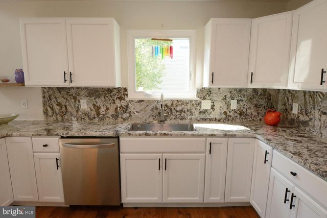 1401 BEVERLY DR, Quakertown, PA 18951