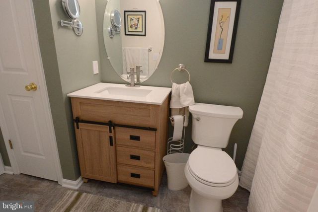 1401 BEVERLY DR, Quakertown, PA 18951