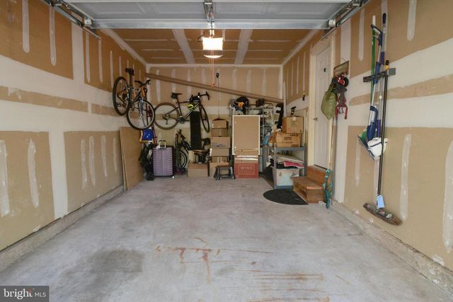 1401 BEVERLY DR, Quakertown, PA 18951