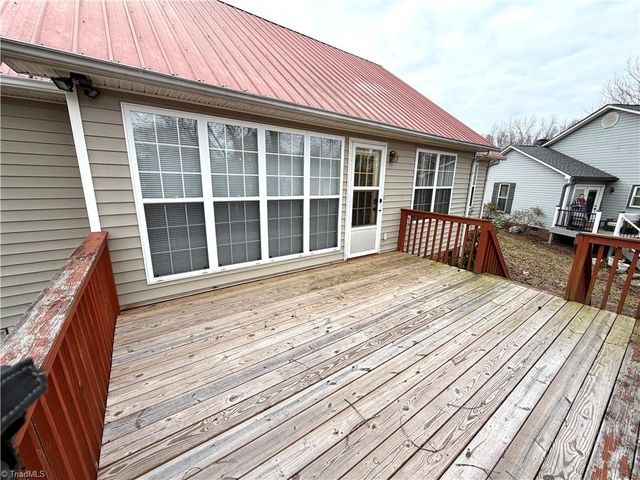 206 Ridge Creek Drive, Trinity, NC 27370