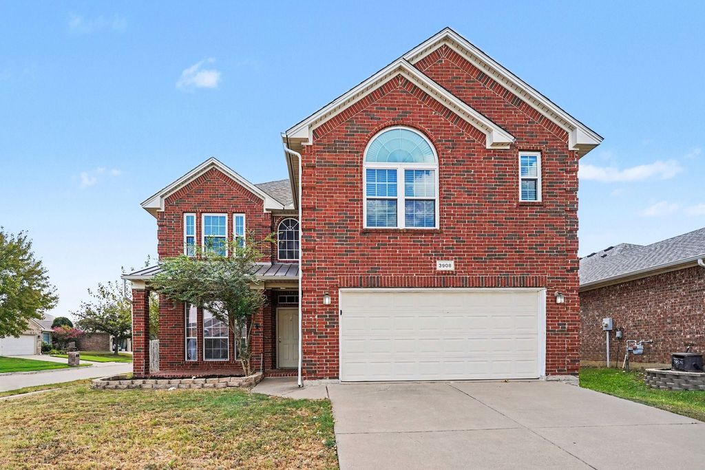 3908 Confidence Drive, Fort Worth, TX 76244 — exterior