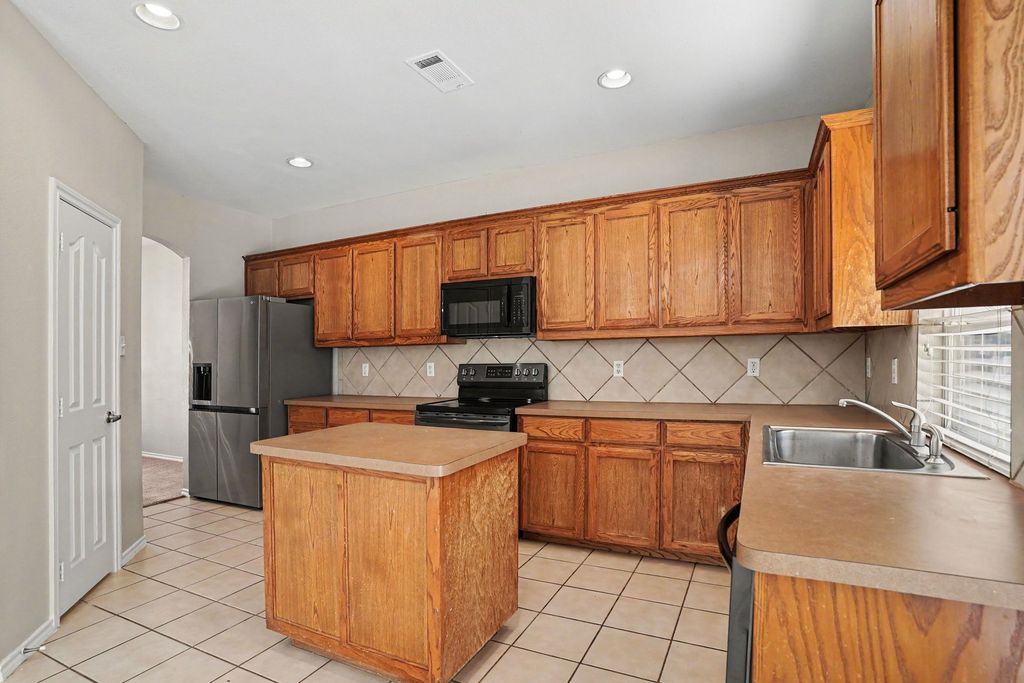 3908 Confidence Drive, Fort Worth, TX 76244 — photo 5