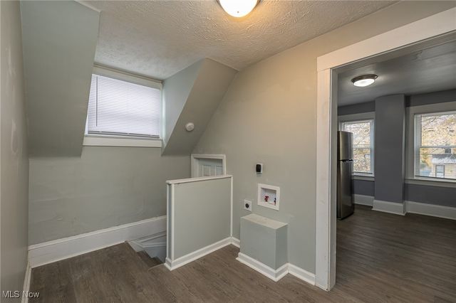 2193 W 104 Street, Cleveland, OH 44102