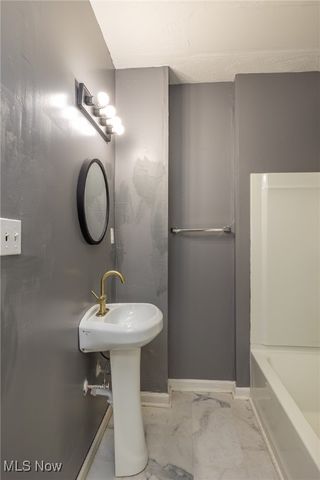 2193 W 104 Street, Cleveland, OH 44102