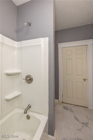 2193 W 104 Street, Cleveland, OH 44102