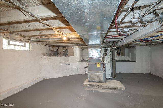 2193 W 104 Street, Cleveland, OH 44102