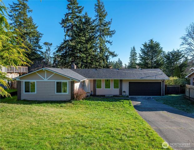 2432 Hemenway Place, Oak Harbor, WA 98277