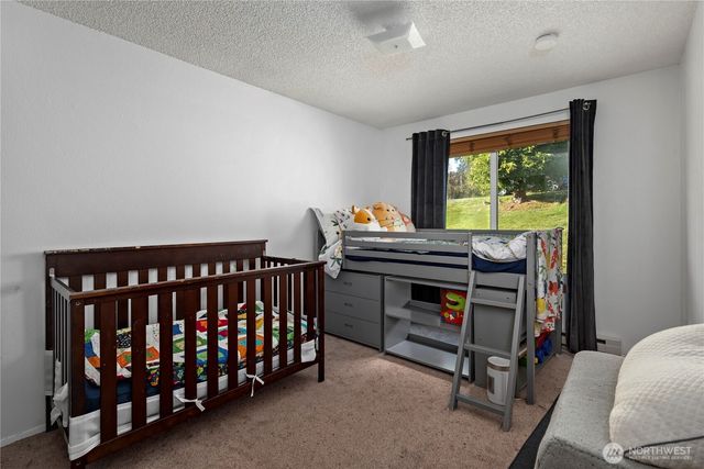 2432 Hemenway Place, Oak Harbor, WA 98277