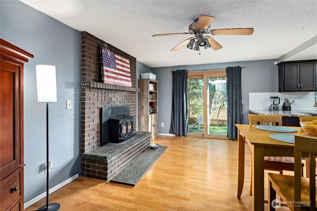 2432 Hemenway Place, Oak Harbor, WA 98277