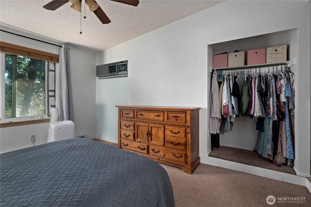 2432 Hemenway Place, Oak Harbor, WA 98277