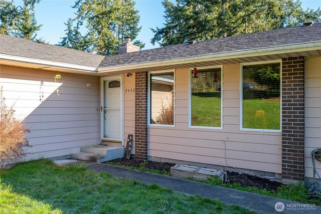 2432 Hemenway Place, Oak Harbor, WA 98277