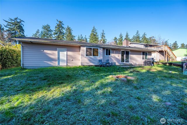 2432 Hemenway Place, Oak Harbor, WA 98277