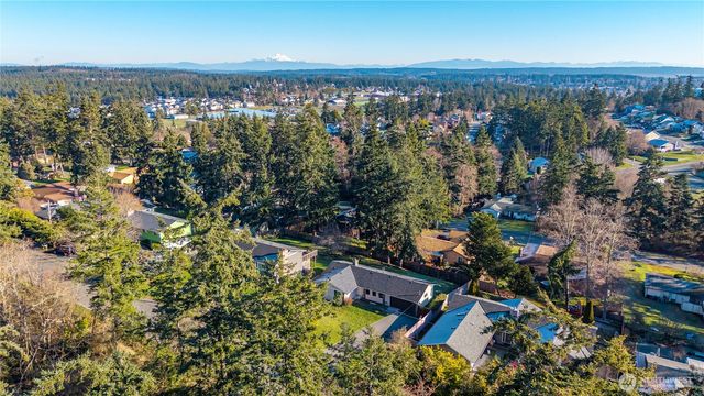 2432 Hemenway Place, Oak Harbor, WA 98277