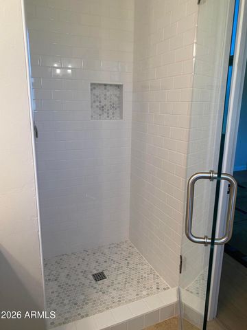 3609 E PICCADILLY Road, Phoenix, AZ 85018