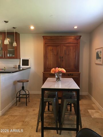 3609 E PICCADILLY Road, Phoenix, AZ 85018