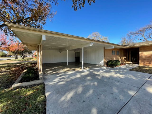 4616 Fawn Drive, Fort Worth, TX 76132