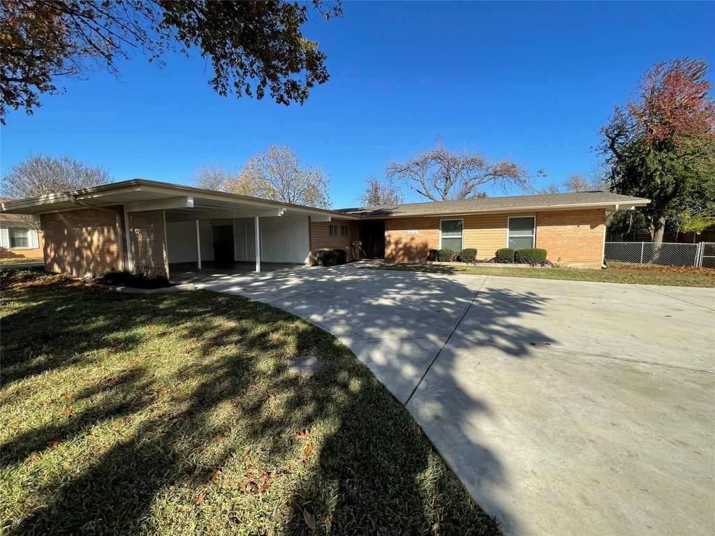 4616 Fawn Drive, Fort Worth, TX 76132