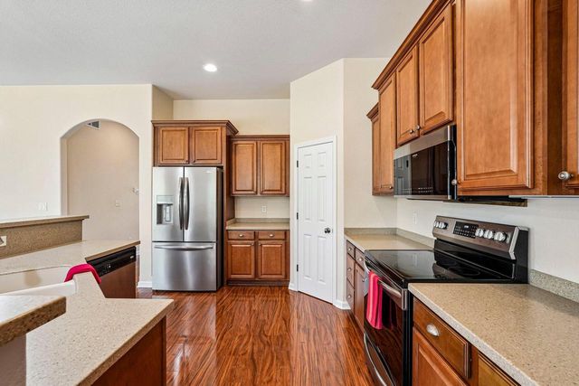 N66W23663 Hillview DRIVE, Sussex, WI 53089